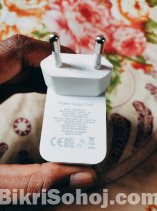 Oneplus 65W Warp Charger